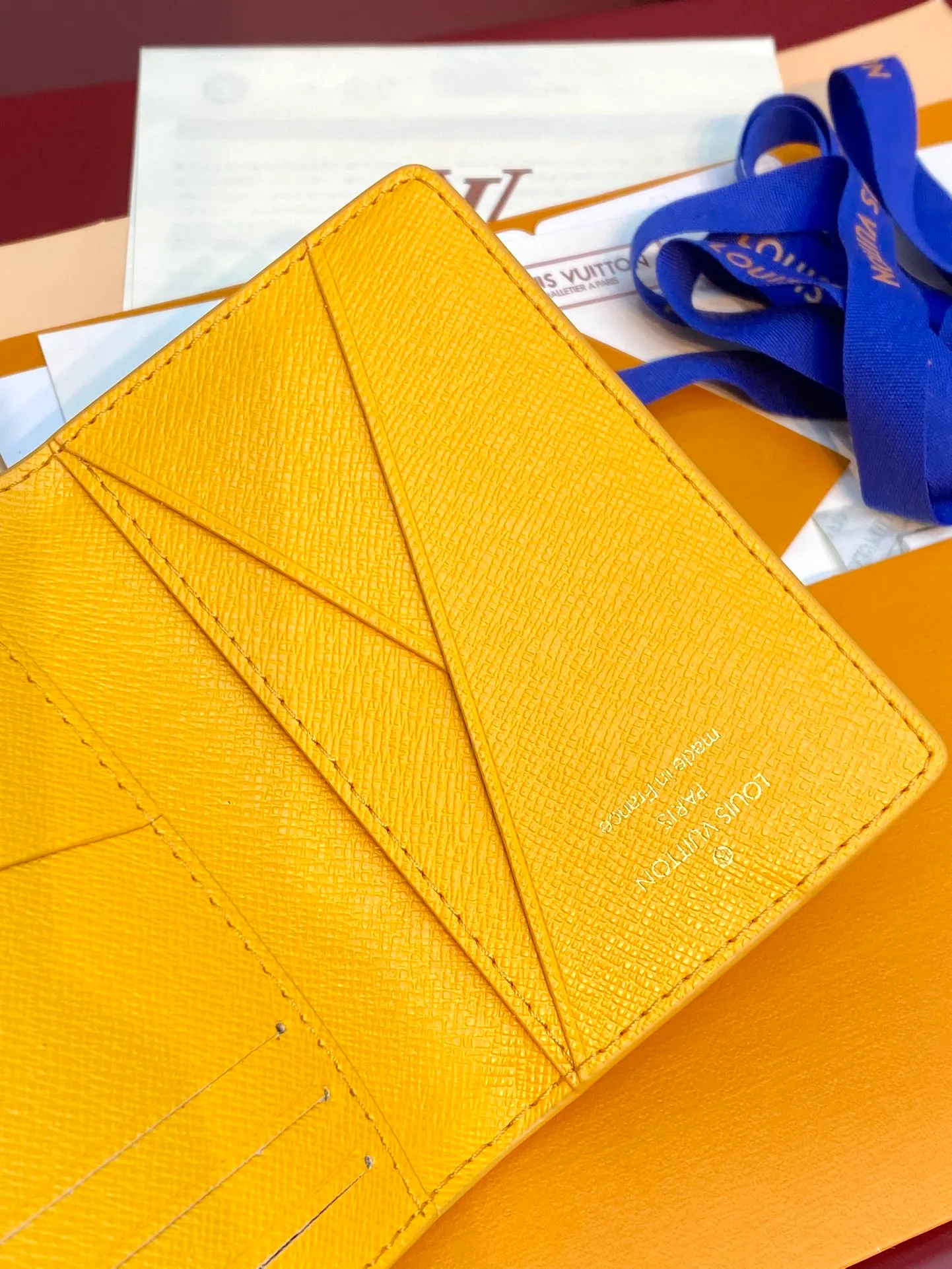 M12659 Yellow! Pocket wallet, this pocket wallet is made of Monogram Heritage coated canvas, which is integrated with classic elements such as the vertical and horizontal texture of Damier check and the Marque L.Vuitton Déposée logo, showing Pharrell Williams' modern interpretation of the Monogram pattern.  11.1 x 1 x 7.5 cm (height x width x length). 💰320