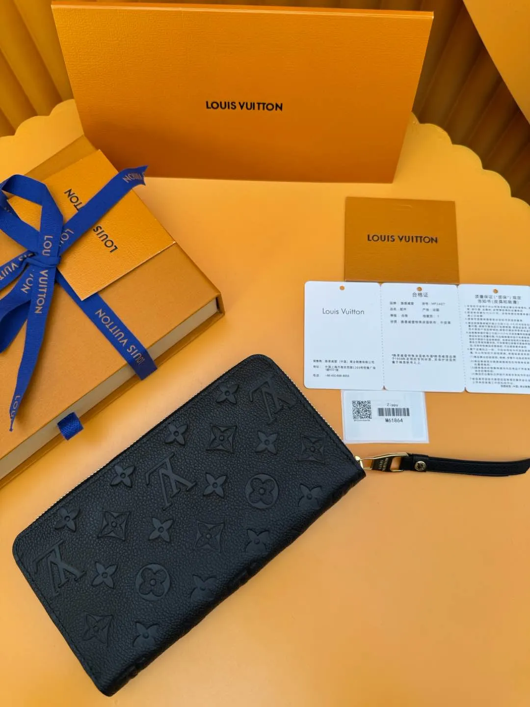 M61864 "Special Duty Free" ♻️[Official special edition·First-class material·All-steel hardware·French chips·Full set of packaging] A new upgrade of the classic wallet! Four new credit card slots and a colorful lining made of leather make the wallet more versatile. 19.5x10x2cm 💰920