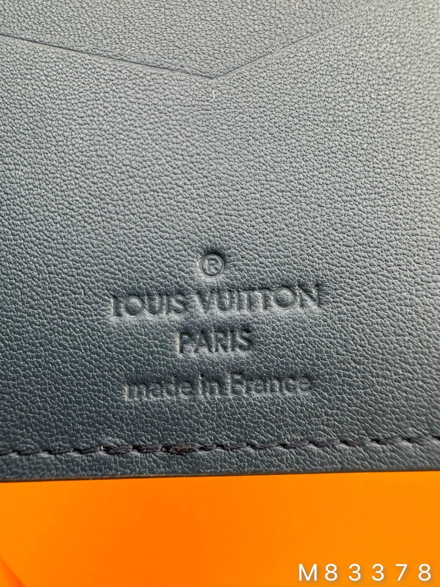 M83378 "Special Duty Free" ♻️[Official special edition·First-class material·All-steel hardware·French chips·Full set of packaging] This Multiple wallet is made of smooth cow leather, using printing and embossing techniques to reproduce the Monogram pattern drawn by Georges Vuitton in 1896, showing a strong retro sentiment. 7.5x11.1x1cm 💰400