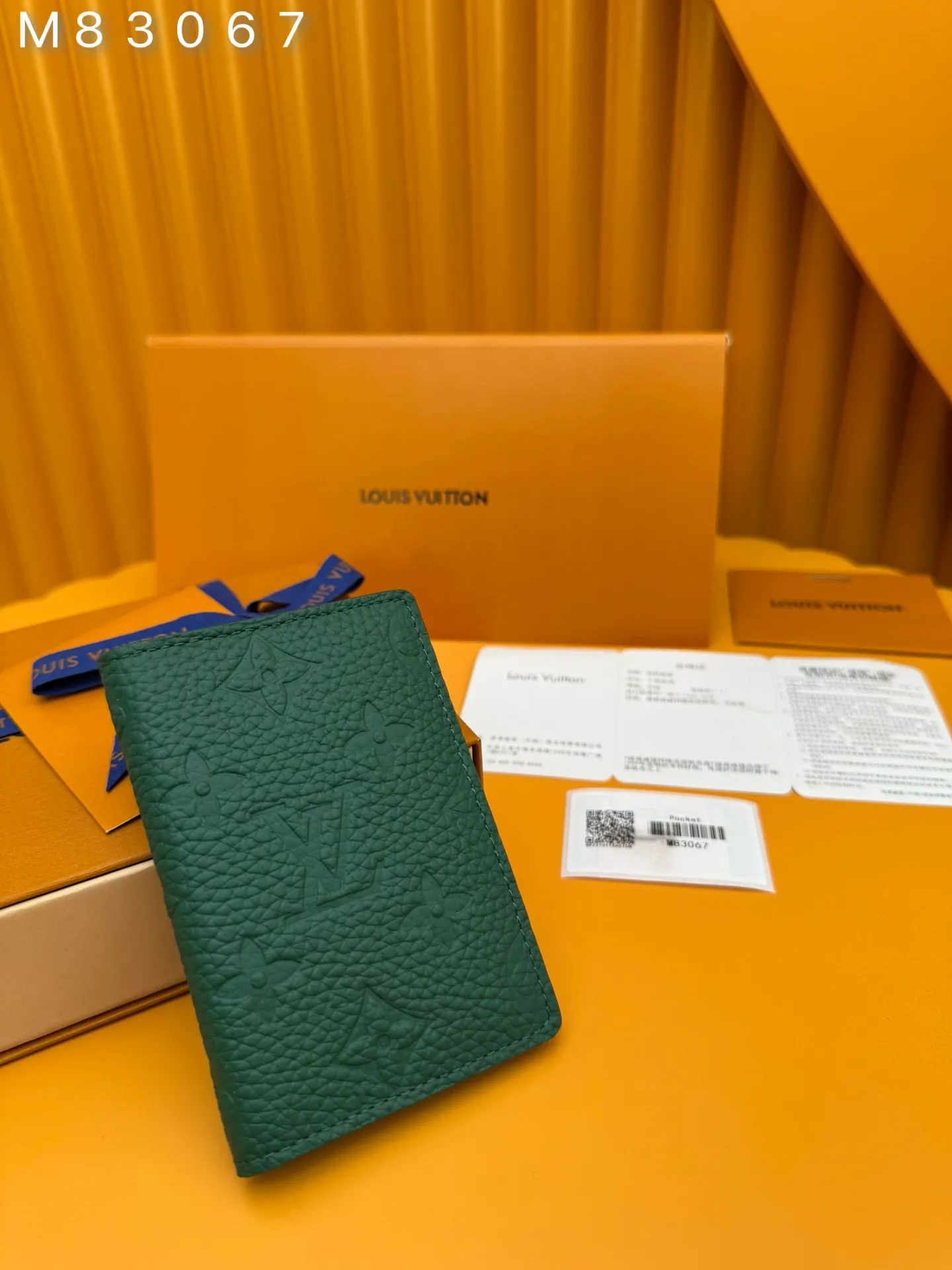 M83067 "Special Duty Free" ♻️[Official special edition·First-class material·All-steel hardware·French chips·Full set of packaging] This pocket wallet is made of soft and wear-resistant Taurillon leather, showing the brand's classic Monogram embossing. The fresh colors imitate the bright moonlight, and the handsome design makes it an everyday choice for modern life. 7.5x11.1x1cm 💰400
