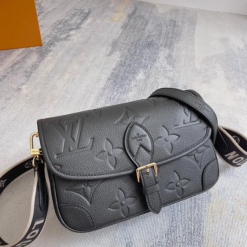 All Categories Official Website "Brand Women's Bags" Women's Bags 💙 LV 2025 New LV Crossbody Bag