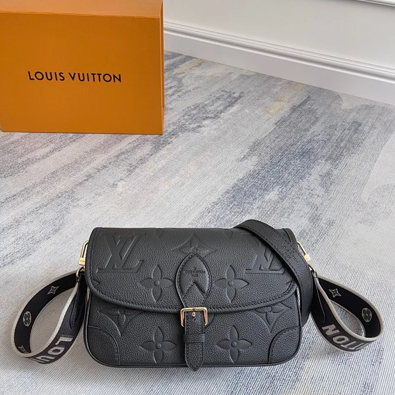 All Categories Official Website "Brand Women's Bags" Women's Bags 💙 LV 2025 New LV Crossbody Bag