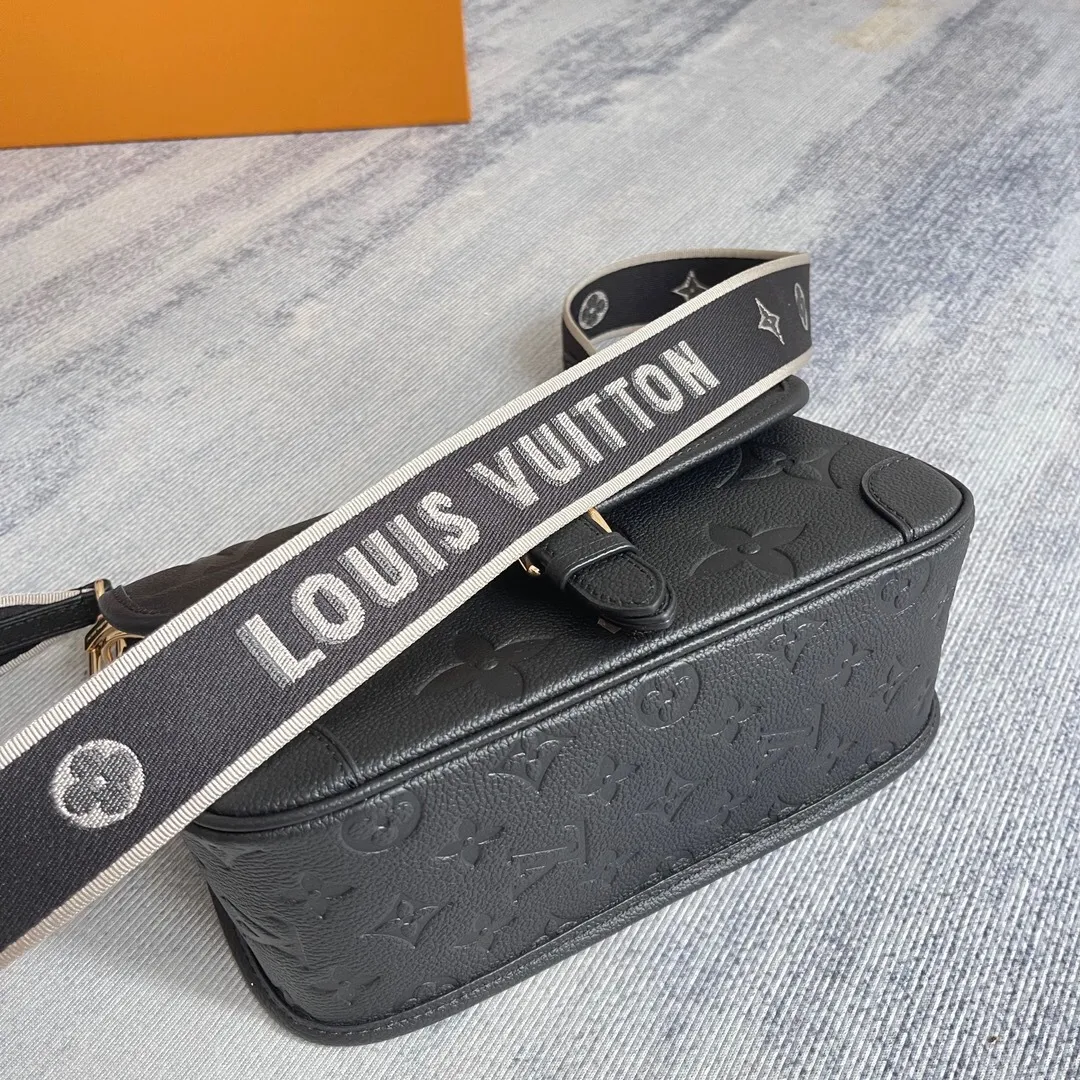 All Categories Official Website "Brand Women's Bags" Women's Bags 💙 LV 2025 New LV Crossbody Bag