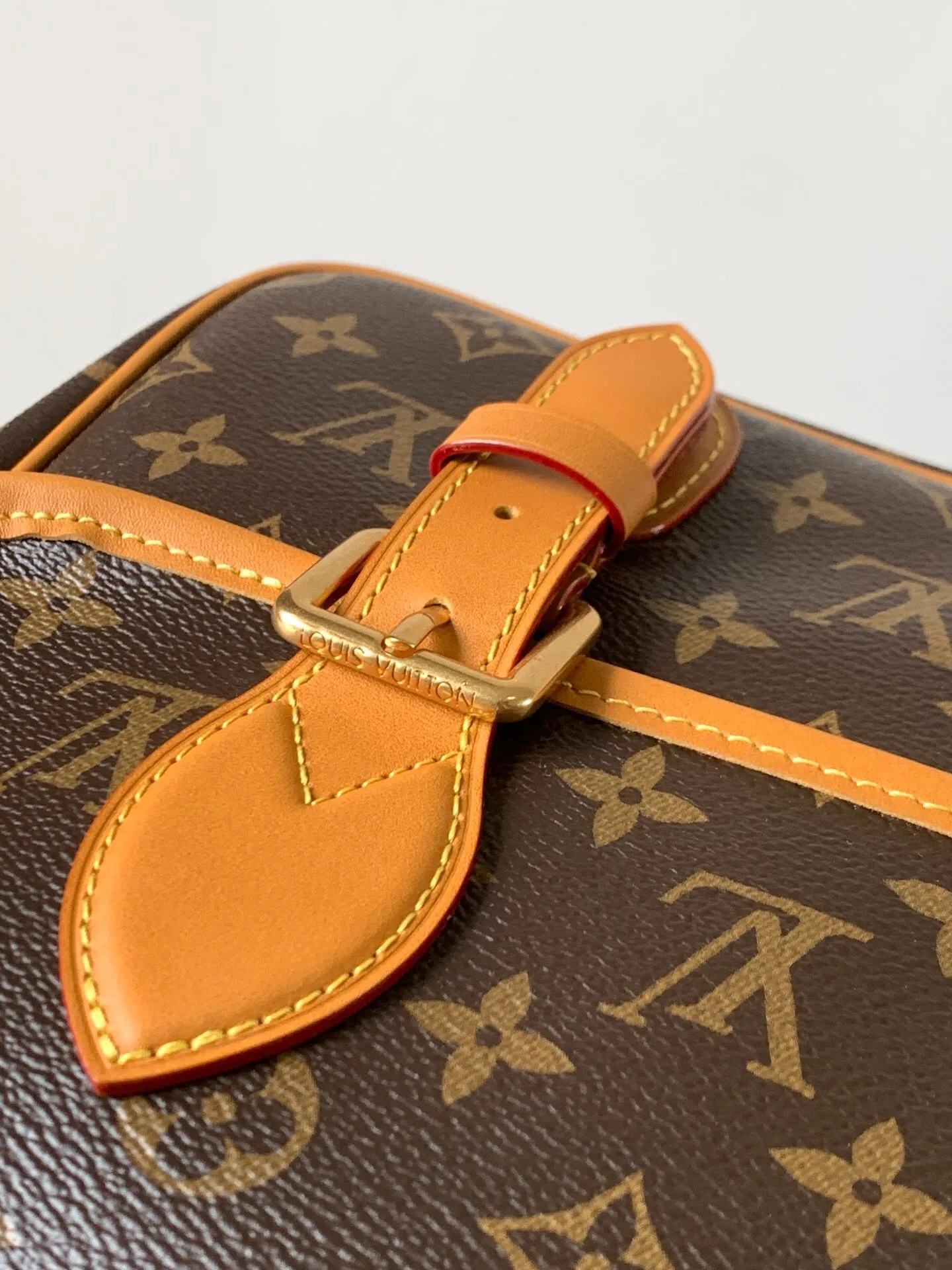 All Categories Official Website "Brand Women's Bags" Women's Bags 💙 LV 2025 New LV Crossbody Bag