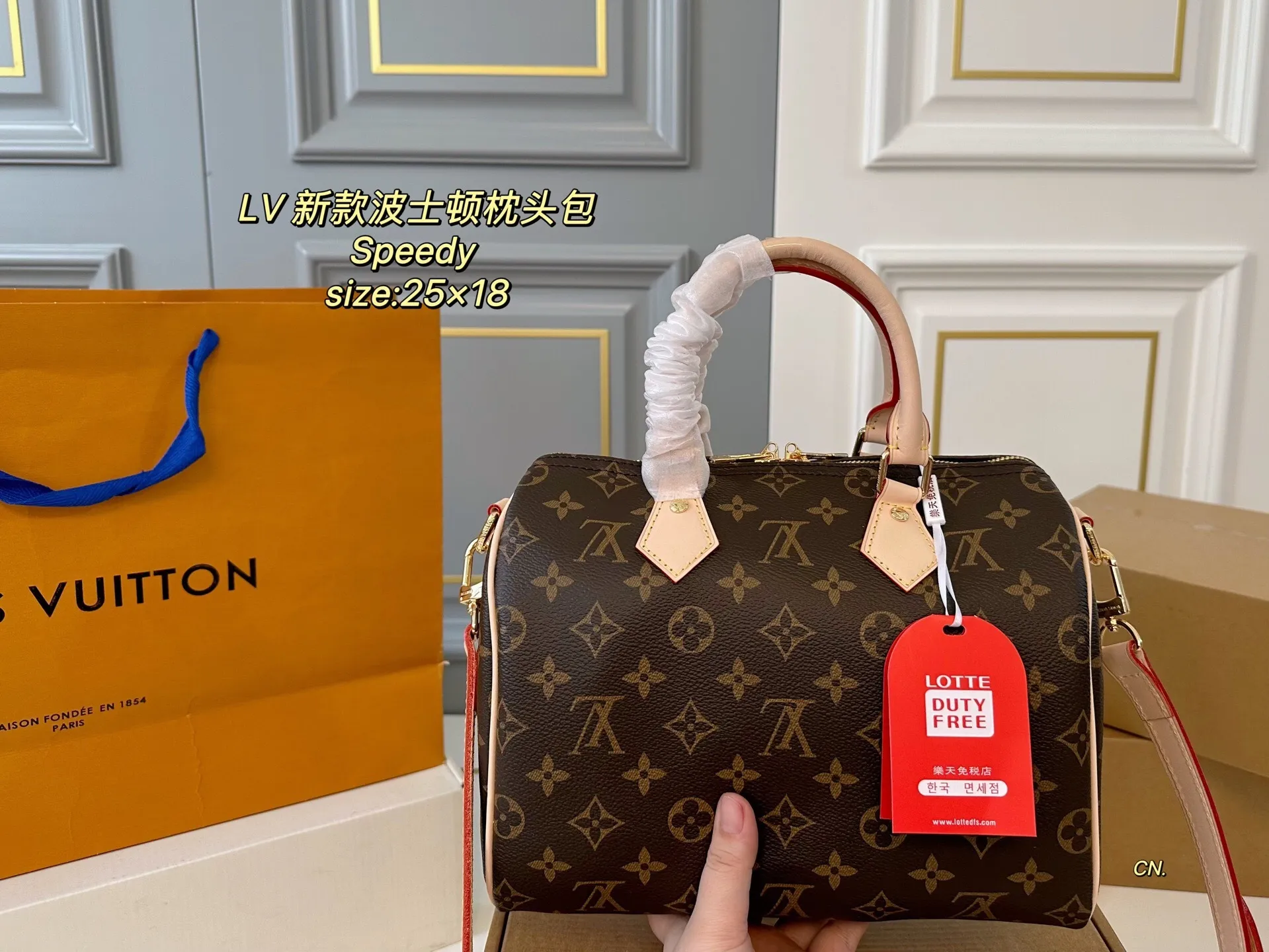 All categories Official website "Brand Women's Bags" Women's Bags 💙 LV 2025 new LV speedy Boston pillow bag