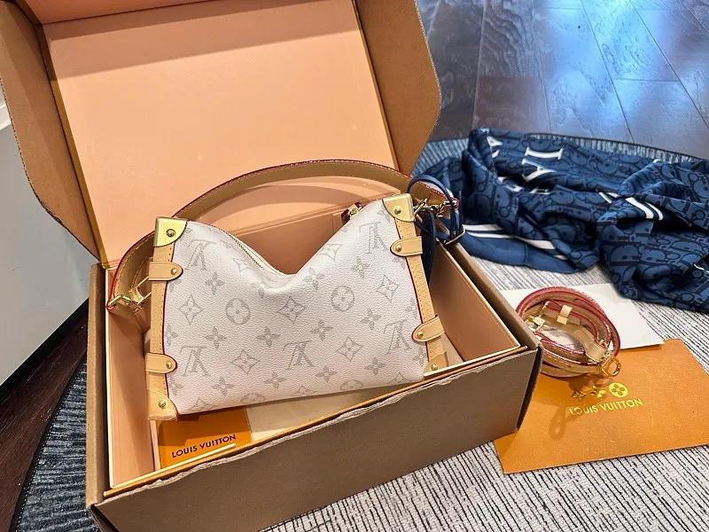 All Categories Official Website "Brand Women's Bags" Women's Bags 💙 LV 2026 New LV Crossbody Bag