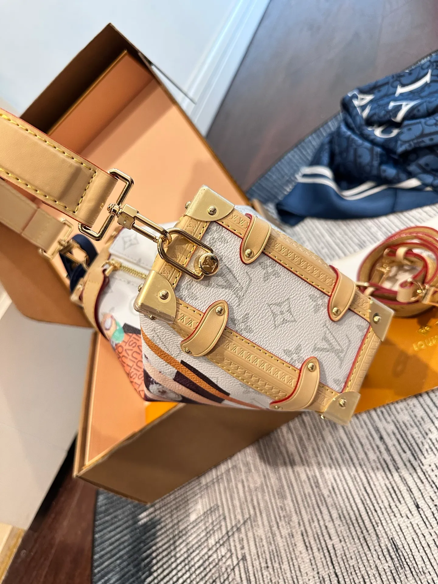 All Categories Official Website "Brand Women's Bags" Women's Bags 💙 LV 2026 New LV Crossbody Bag