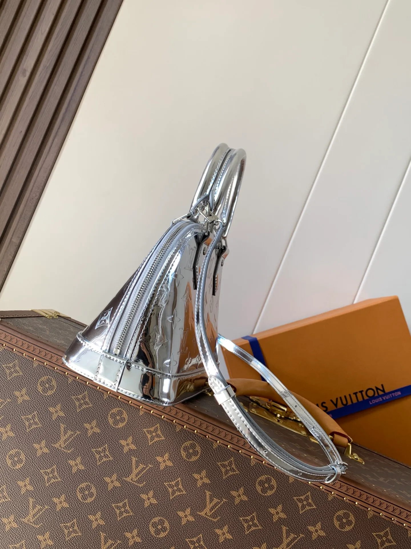 All Categories Official Website "Brand Women's Bags" Women's Bags 💙 LV 2026 New LV Crossbody Bag