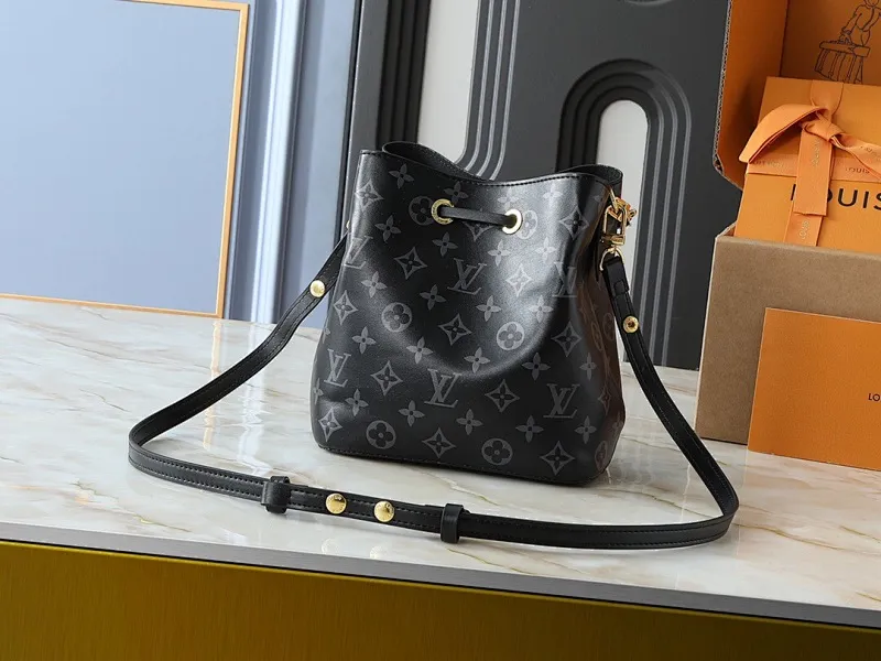 All Categories Official Website "Brand Women's Bags" Women's Bags 💙 LV 2025 New LV Crossbody Bag