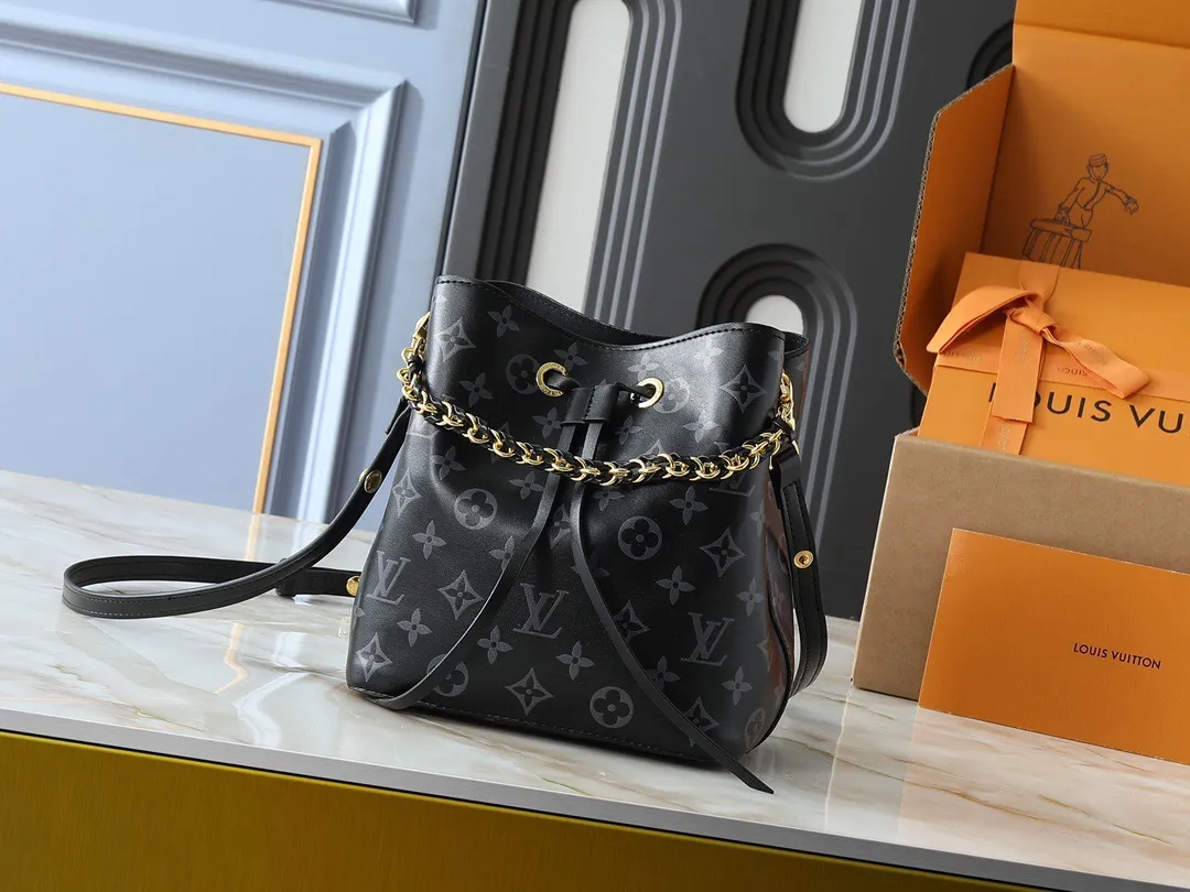 All Categories Official Website "Brand Women's Bags" Women's Bags 💙 LV 2025 New LV Crossbody Bag