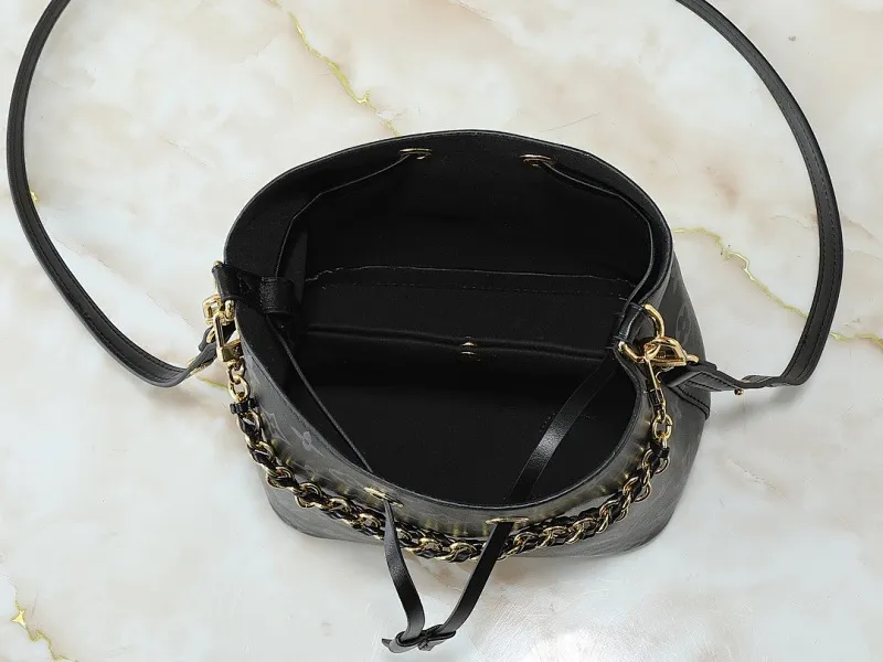 All Categories Official Website "Brand Women's Bags" Women's Bags 💙 LV 2025 New LV Crossbody Bag