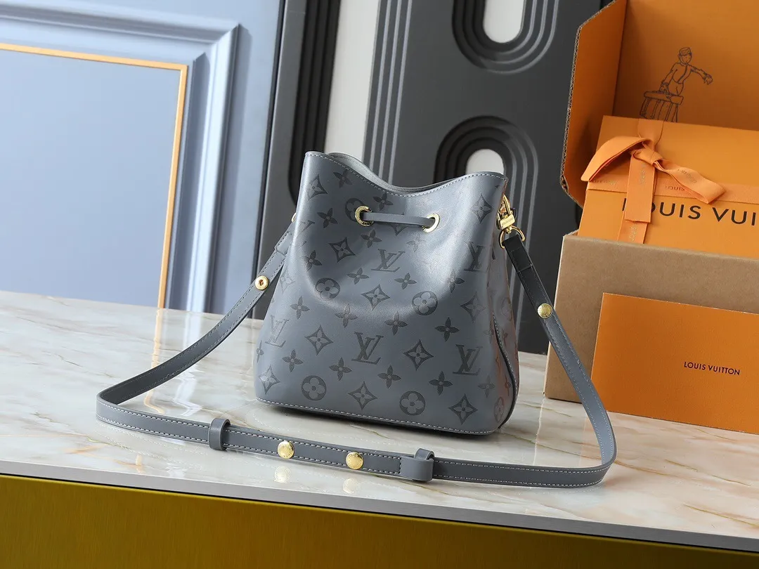 All Categories Official Website "Brand Women's Bags" Women's Bags 💙 LV 2025 New LV Crossbody Bag