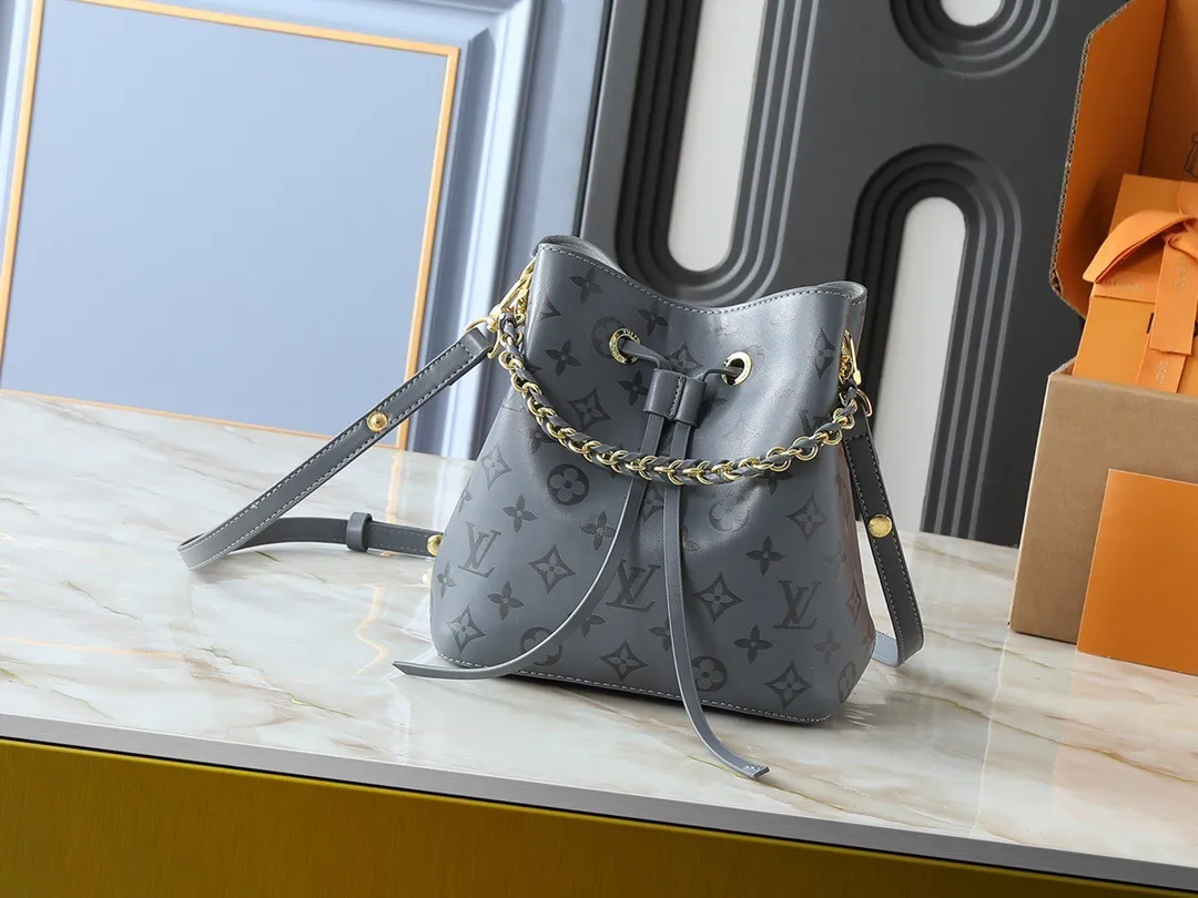 All Categories Official Website "Brand Women's Bags" Women's Bags 💙 LV 2025 New LV Crossbody Bag