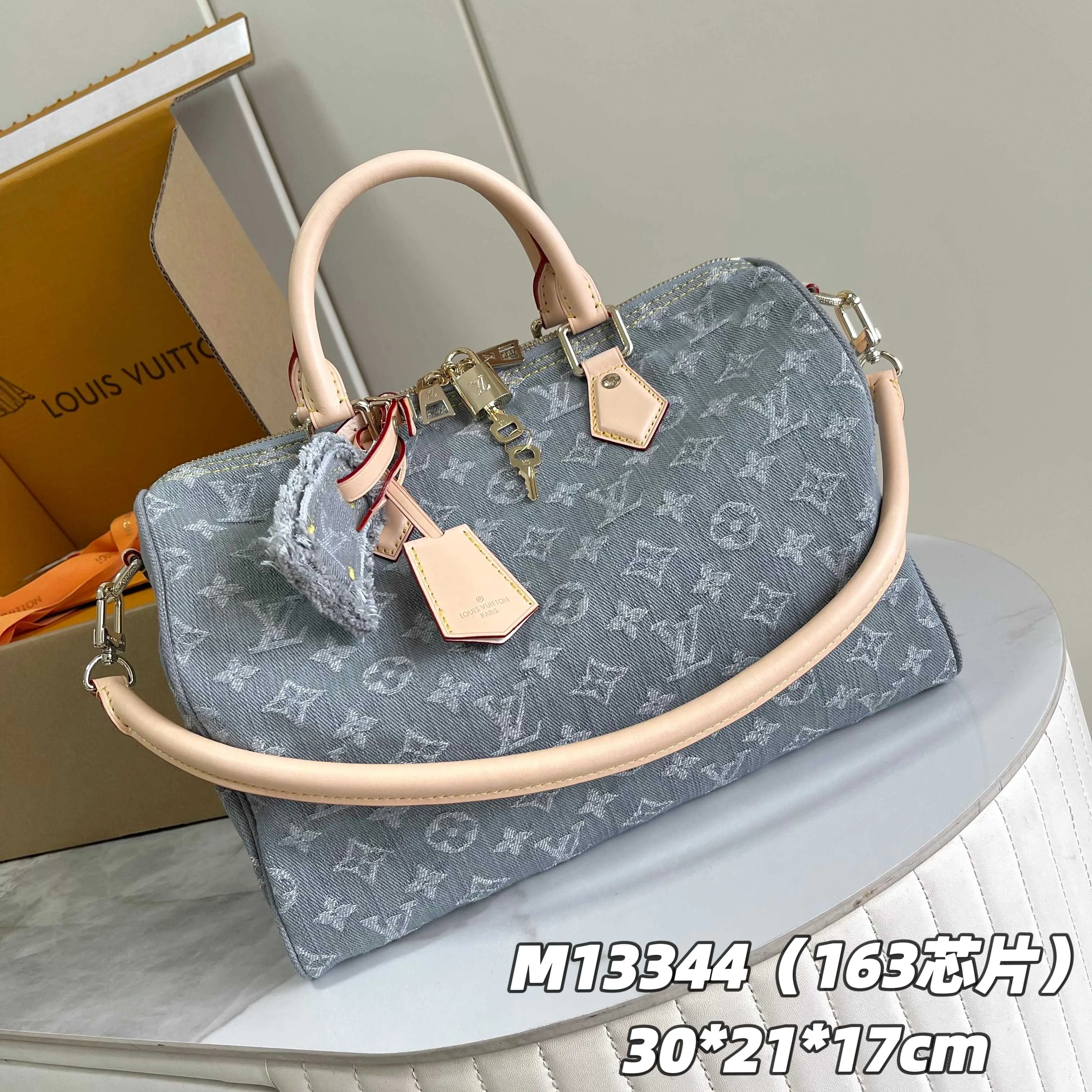 All Categories Official Website "Brand Women's Bags" Women's Bags 💙 LV LV 2026 New Handheld Shoulder Bag