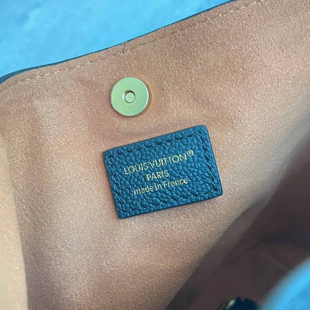All Categories Official Website "Brand Women's Bags" Women's Bags 💙 LV 2025 New LV Crossbody Bag