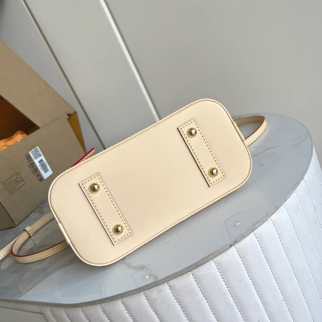 All Categories Official Website "Brand Women's Bags" Women's Bags 💙 LV LV 2026 New Crossbody Shoulder Bag