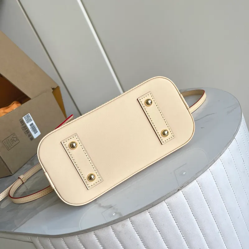 All Categories Official Website "Brand Women's Bags" Women's Bags 💙 LV LV 2026 New Crossbody Shoulder Bag