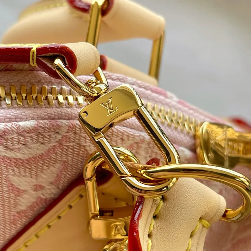 All Categories Official Website "Brand Women's Bags" Women's Bags 💙 LV LV 2026 New Crossbody Shoulder Bag