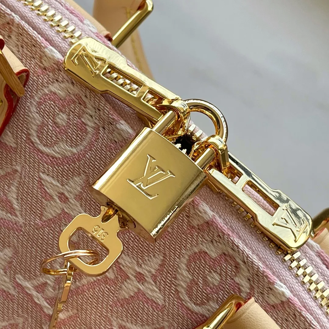All Categories Official Website "Brand Women's Bags" Women's Bags 💙 LV LV 2026 New Crossbody Shoulder Bag