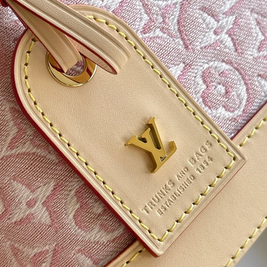 All Categories Official Website "Brand Women's Bags" Women's Bags 💙 LV LV 2026 New Crossbody Shoulder Bag