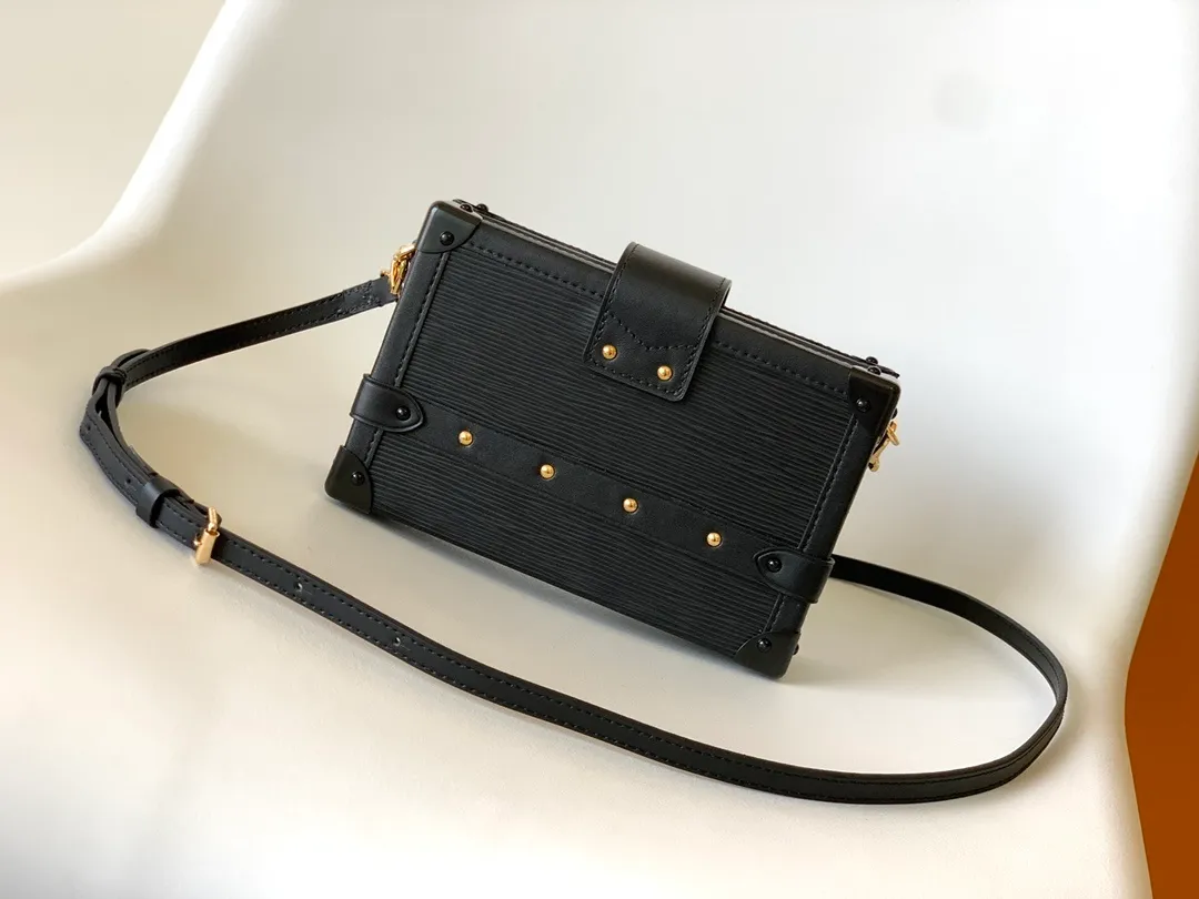 All categories Official website "Brand Women's Bags" Women's Bags 💙 LV replica LV, fine imitation LV bags, LV shoulder bags, 2023 official latest version LV cow leather crossbody bag, bag factory, original material, size: 20-12.5-6CM