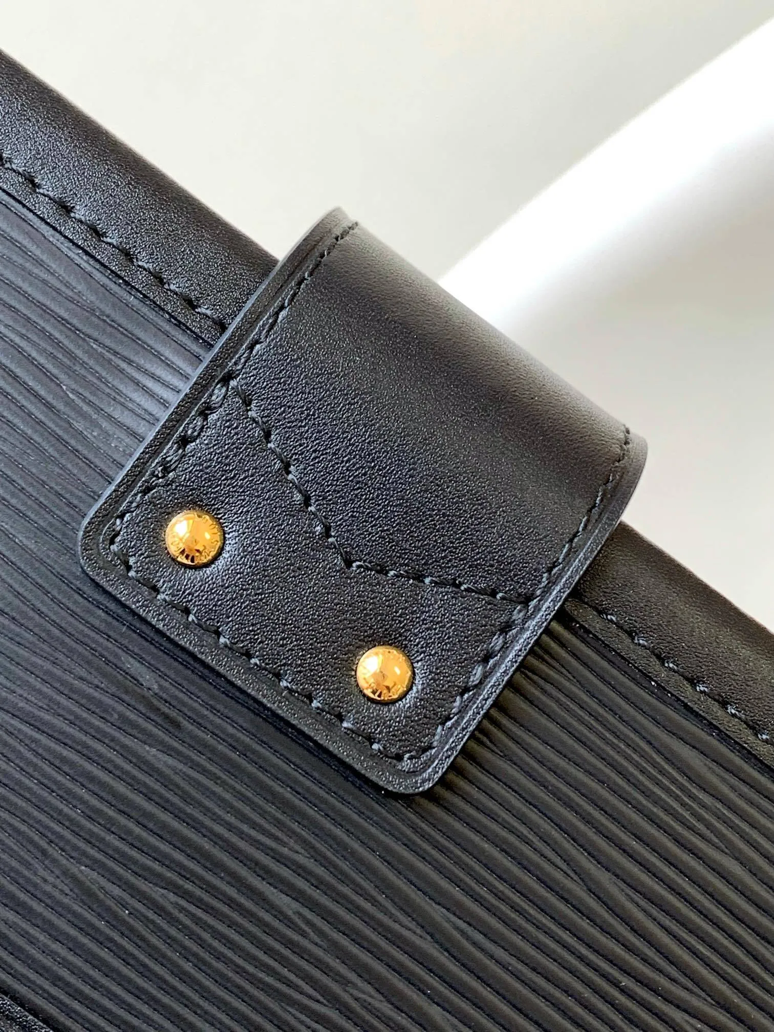 All categories Official website "Brand Women's Bags" Women's Bags 💙 LV replica LV, fine imitation LV bags, LV shoulder bags, 2023 official latest version LV cow leather crossbody bag, bag factory, original material, size: 20-12.5-6CM