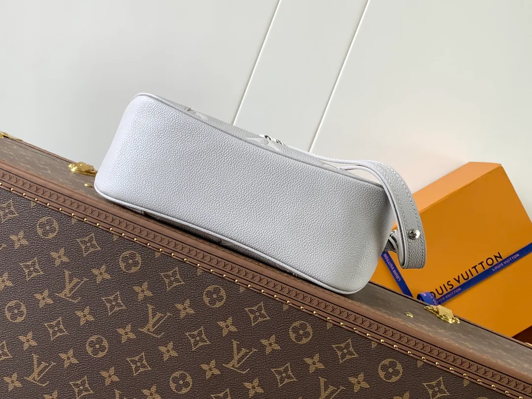 All Categories Official Website "Brand Women's Bags" Women's Bags 💙 LV 2026 New LV Crossbody Bag