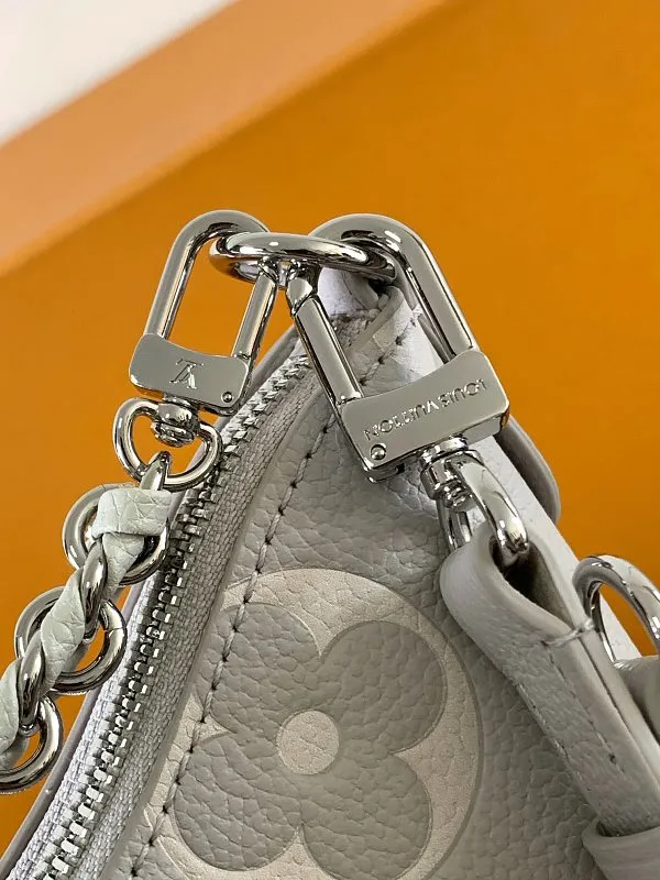 All Categories Official Website "Brand Women's Bags" Women's Bags 💙 LV 2026 New LV Crossbody Bag