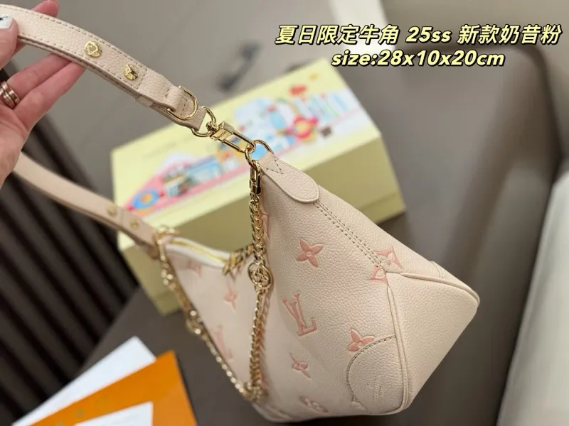 All categories Official website "Brand Women's Bags" Women's Bags 💙 LV 2025 new LV armpit bag