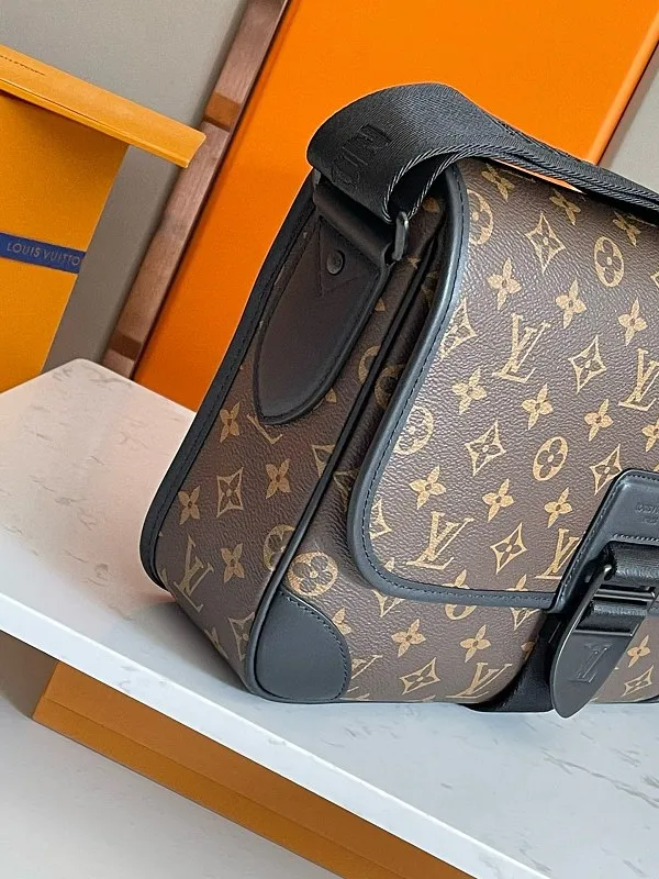 All Categories Official Website "Brand Women's Bags" Women's Bags 💙 LV LV 2026 New Crossbody Shoulder Bag