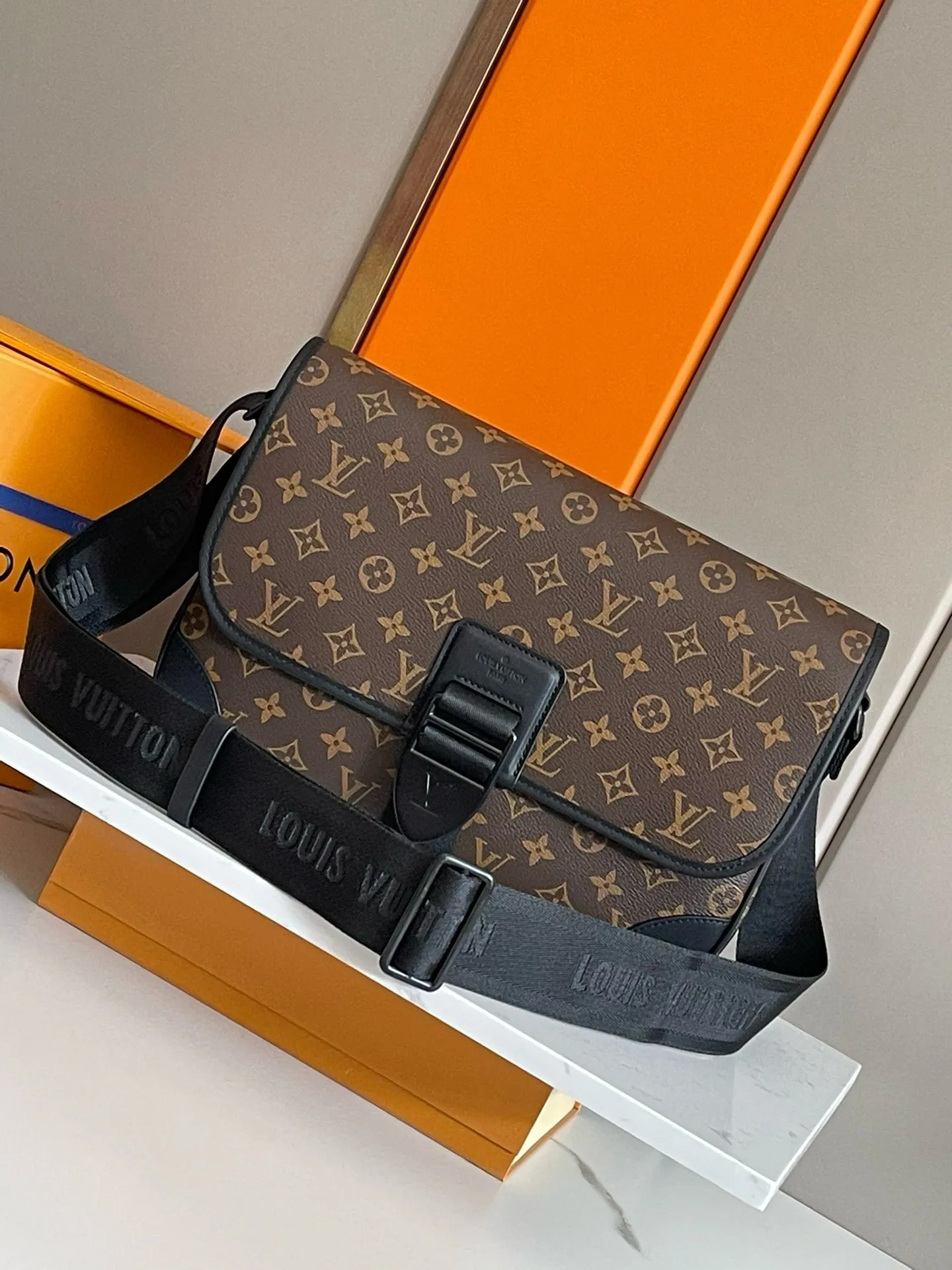 All Categories Official Website "Brand Women's Bags" Women's Bags 💙 LV LV 2026 New Crossbody Shoulder Bag
