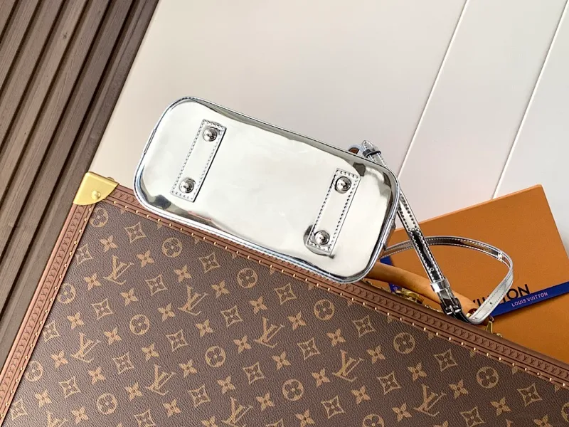 All Categories Official Website "Brand Women's Bags" Women's Bags 💙 LV 2026 New LV Crossbody Bag