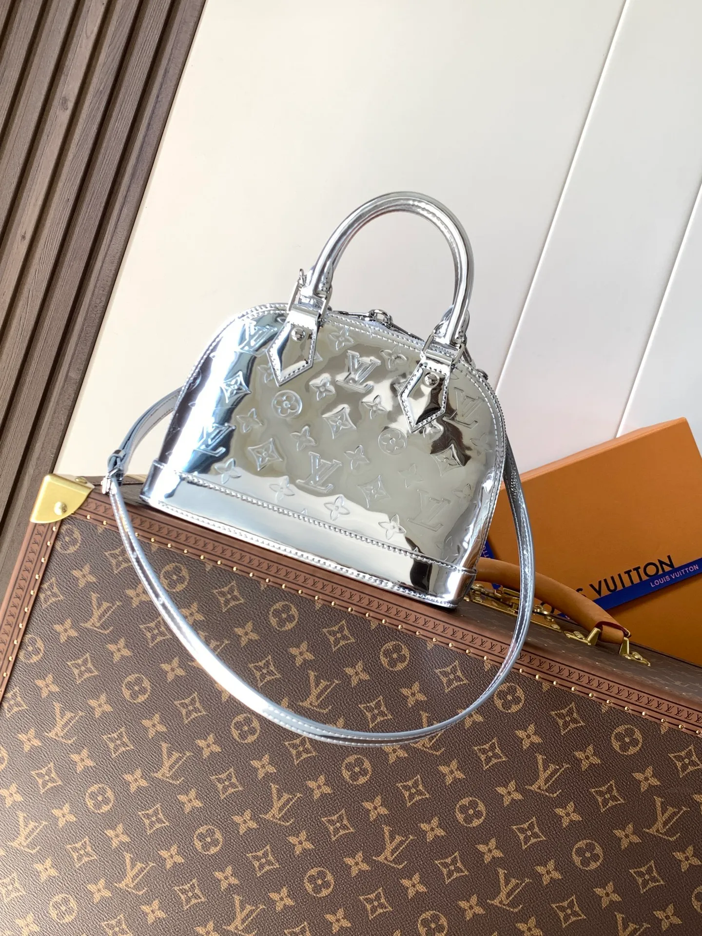 All Categories Official Website "Brand Women's Bags" Women's Bags 💙 LV 2026 New LV Crossbody Bag