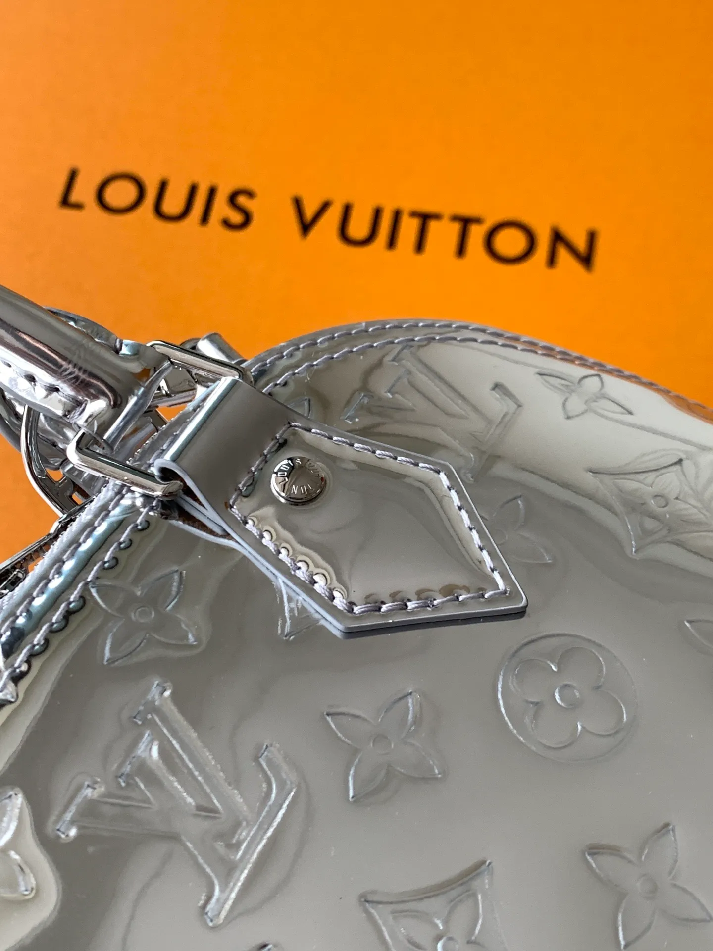All Categories Official Website "Brand Women's Bags" Women's Bags 💙 LV 2026 New LV Crossbody Bag