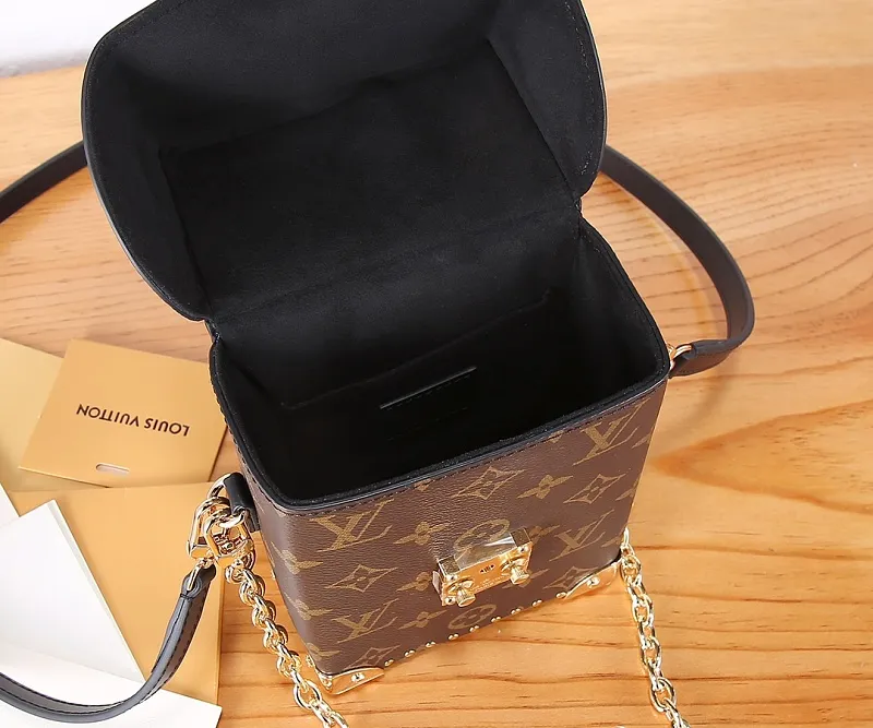 All Categories Official Website "Brand Women's Bags" Women's Bags 💙 LV LV 2026 New Crossbody Shoulder Bag