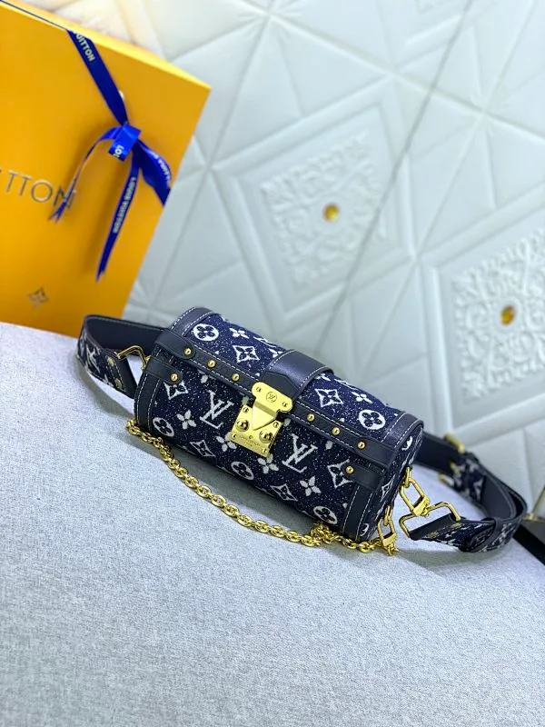 All categories Official website "Brand Women's Bags" Women's bags 💙 LV upgraded original barrel bag Papillon BB handbag prefall 2021 autumn and winter series new Papillon trunk toile monogram handbag chooses Monogra with Monogram print
