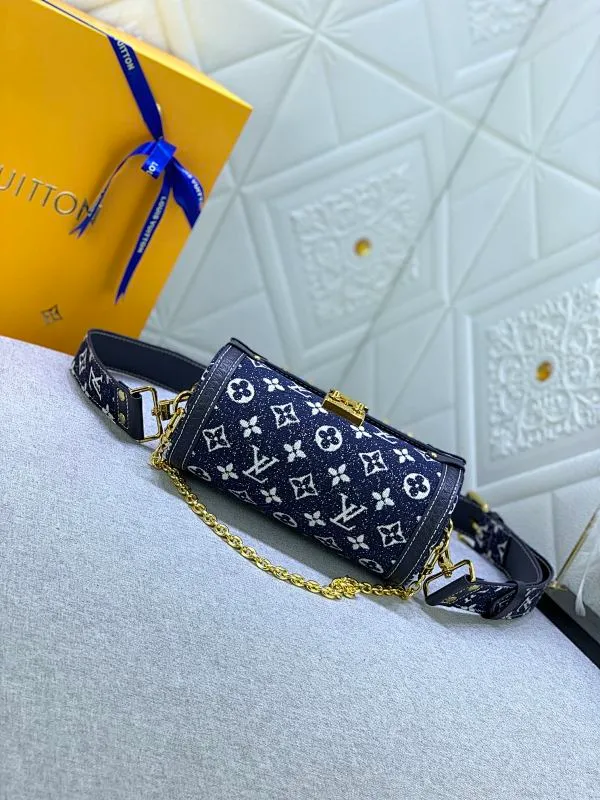 All categories Official website "Brand Women's Bags" Women's bags 💙 LV upgraded original barrel bag Papillon BB handbag prefall 2021 autumn and winter series new Papillon trunk toile monogram handbag chooses Monogra with Monogram print