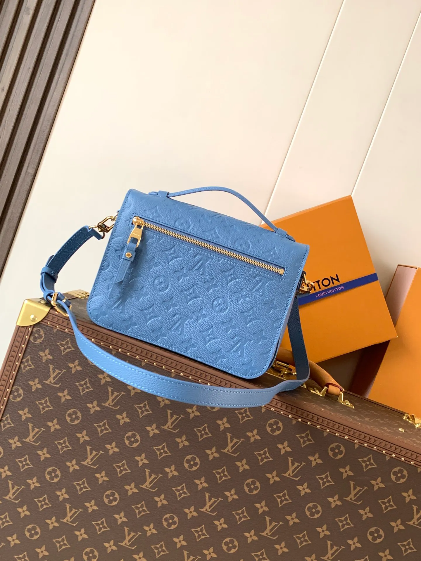 All Categories Official Website "Brand Women's Bags" Women's Bags 💙 LV 2026 Official Website New LV Crossbody Bag