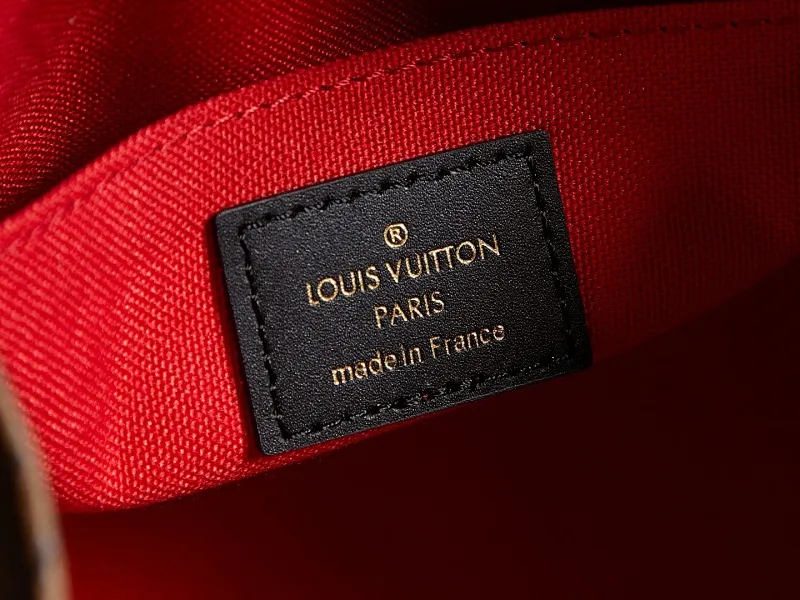 All Categories Official Website "Brand Women's Bags" Women's Bags 💙 LV 2024 New LV Crossbody Bag