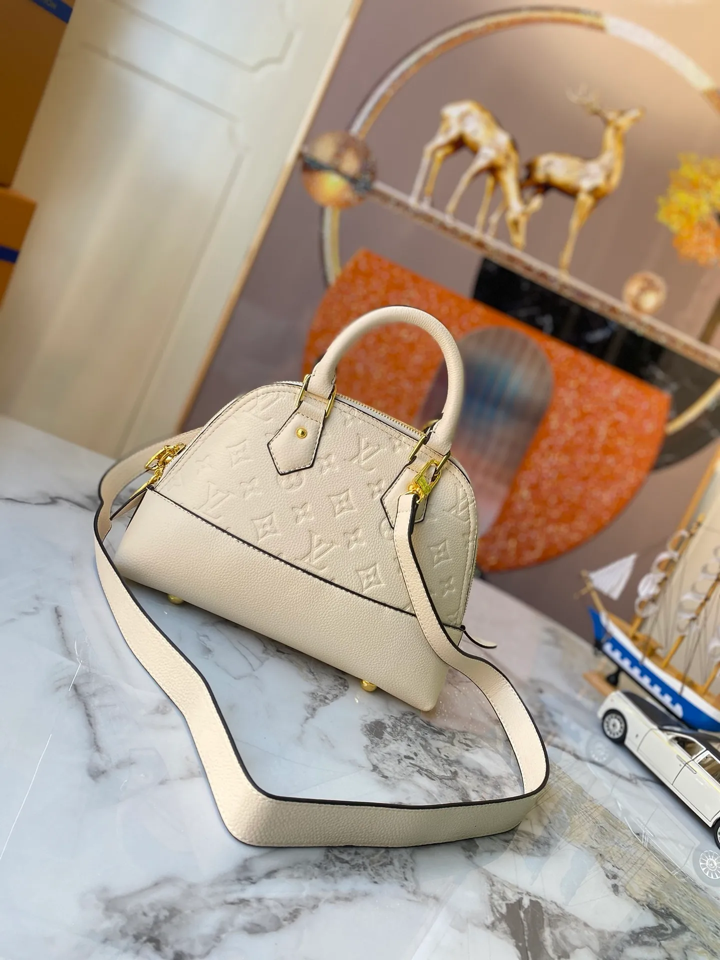 All categories Official website "Brand Women's Bags" Women's Bags 💙 LV 2022 official new LV handbag wholesale 58001800 High quality Size: 25-18-12 CM