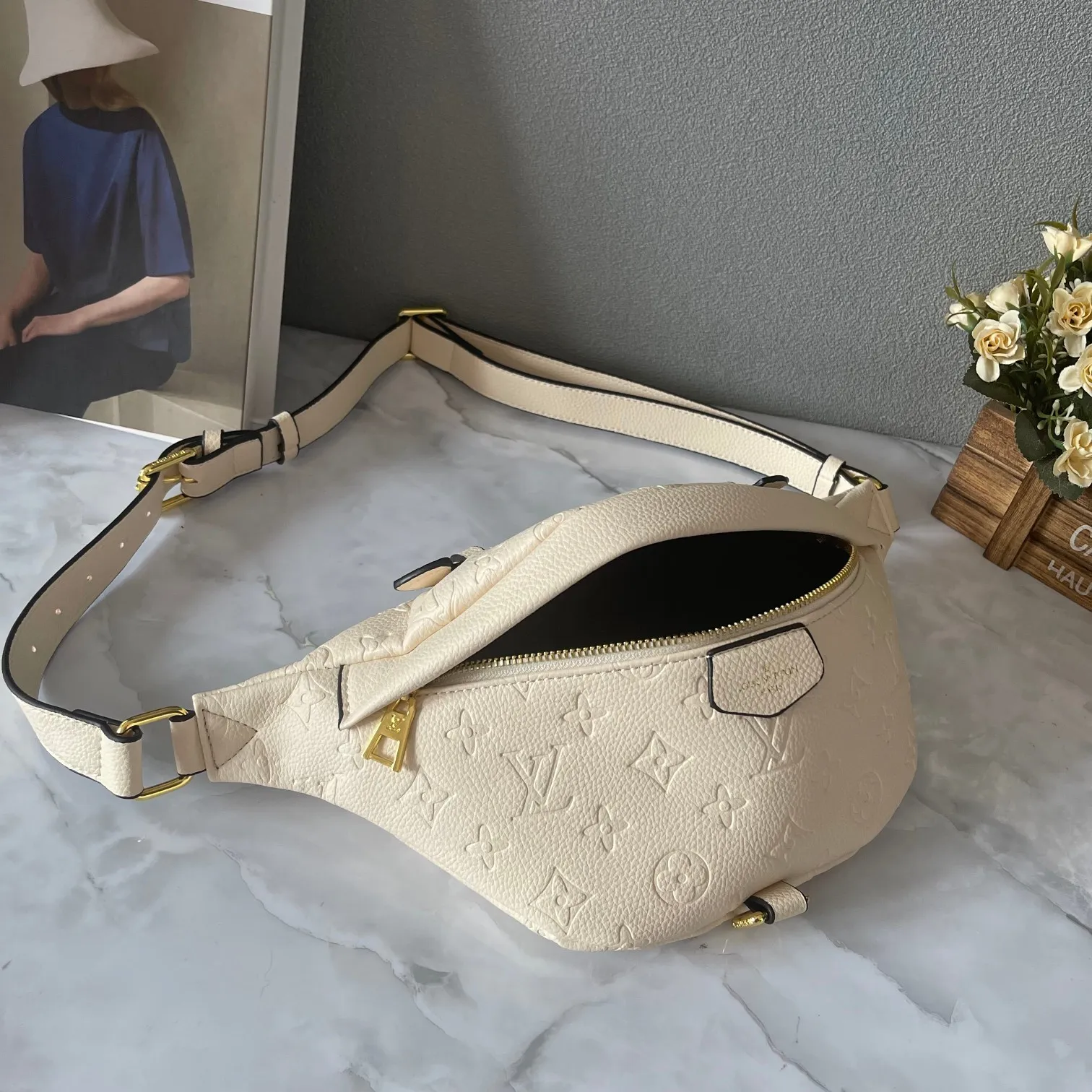 All Categories Official Website "Brand Women's Bags" Women's Bags 💙 LV 2024 New LV Crossbody Bag
