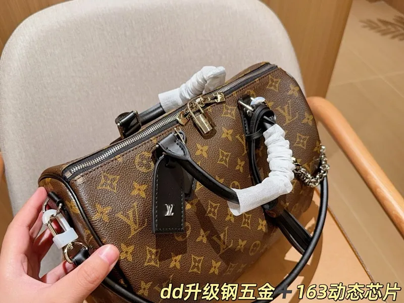 All Categories Official Website "Brand Women's Bags" Women's Bags 💙 LV 2025 New LV Crossbody Bag