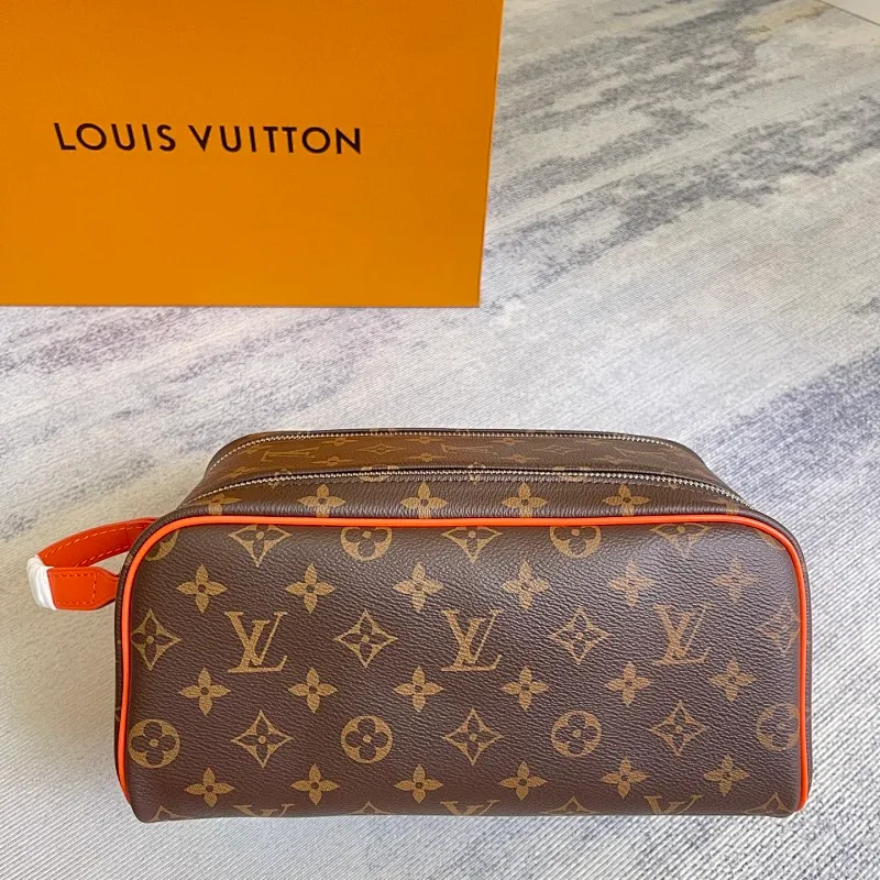 All categories Official website "Brand Women's Bags" Women's Bags 💙 LV 2025 new LV toiletry bag