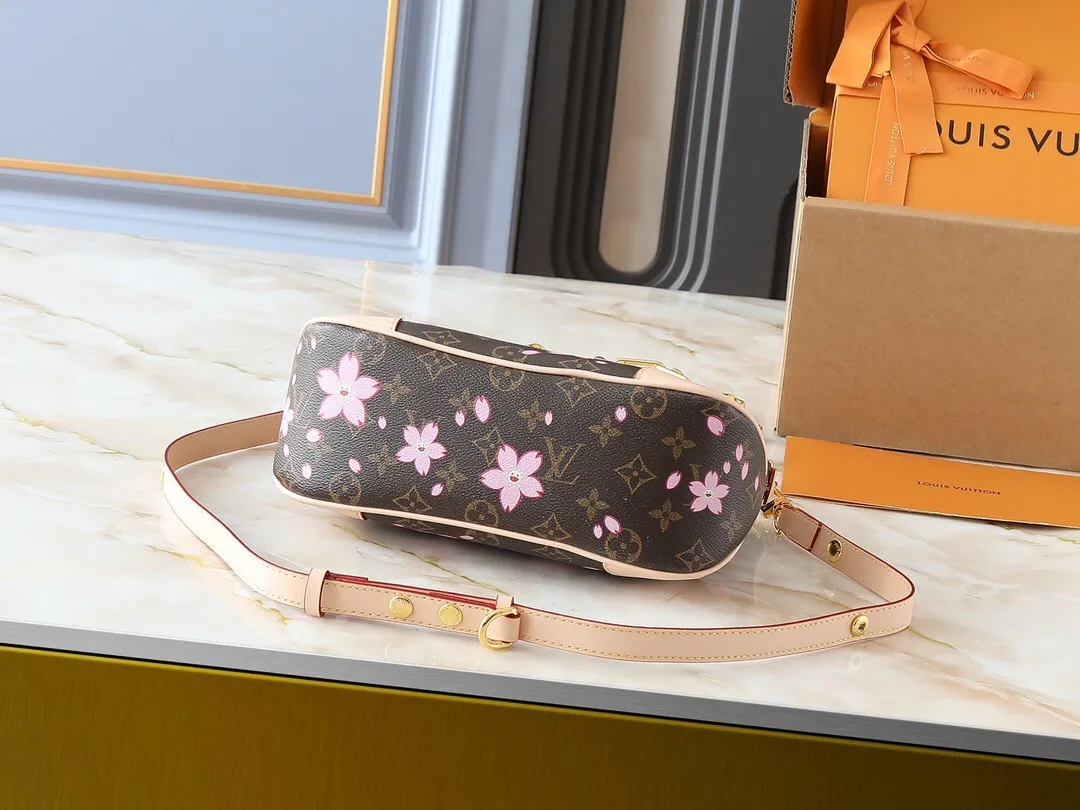All Categories Official Website "Brand Women's Bags" Women's Bags 💙 LV 2025 New LV Crossbody Bag