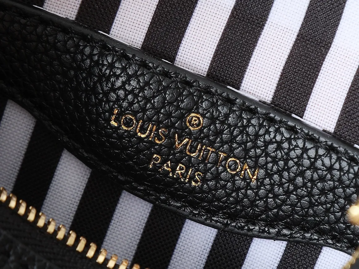 All Categories Official Website "Brand Women's Bags" Women's Bags 💙 LV 2025 New LV Crossbody Bag