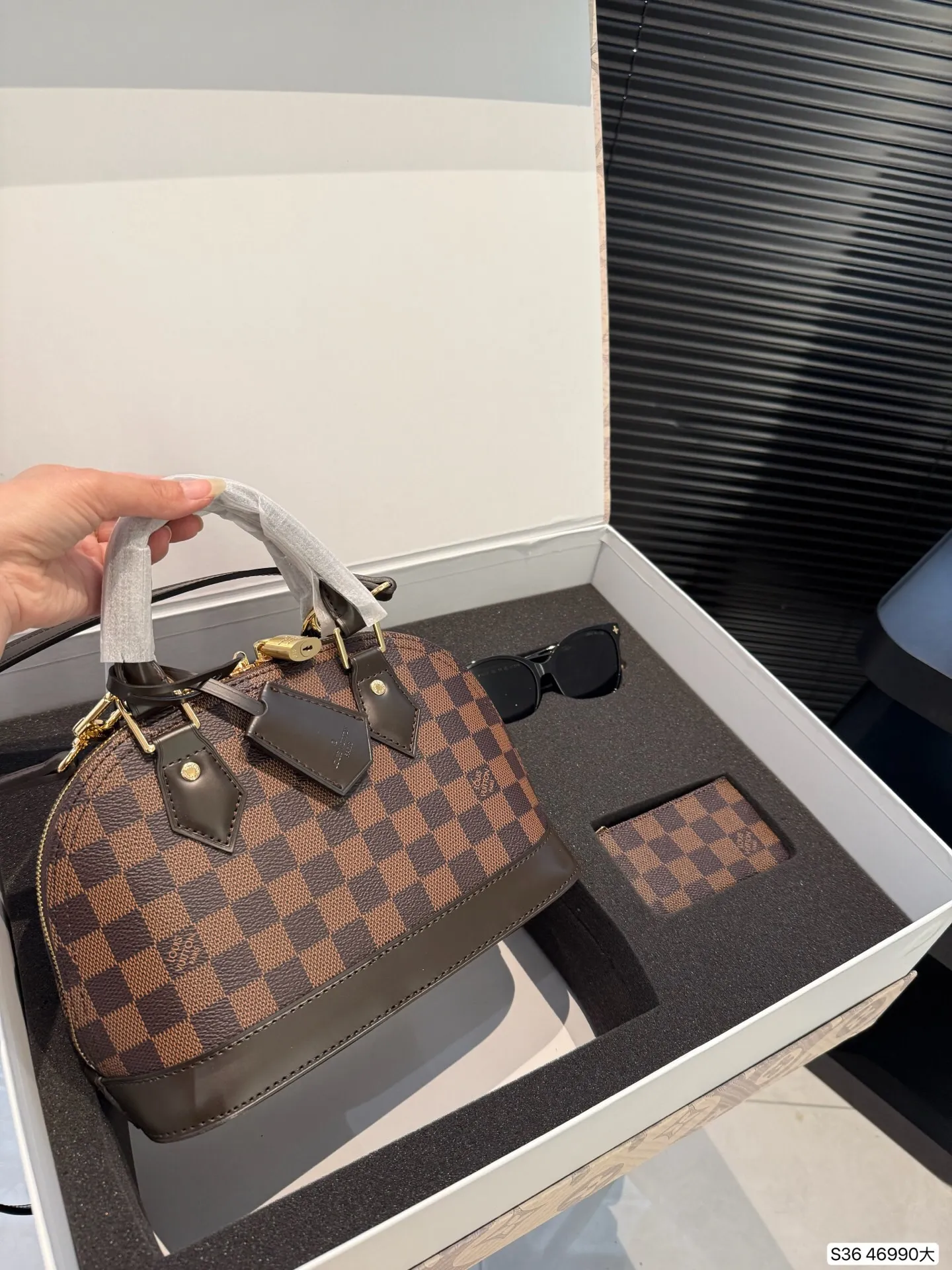 All Categories Official Website "Brand Women's Bags" Women's Bags 💙 LV 2025 New LV Crossbody Bag