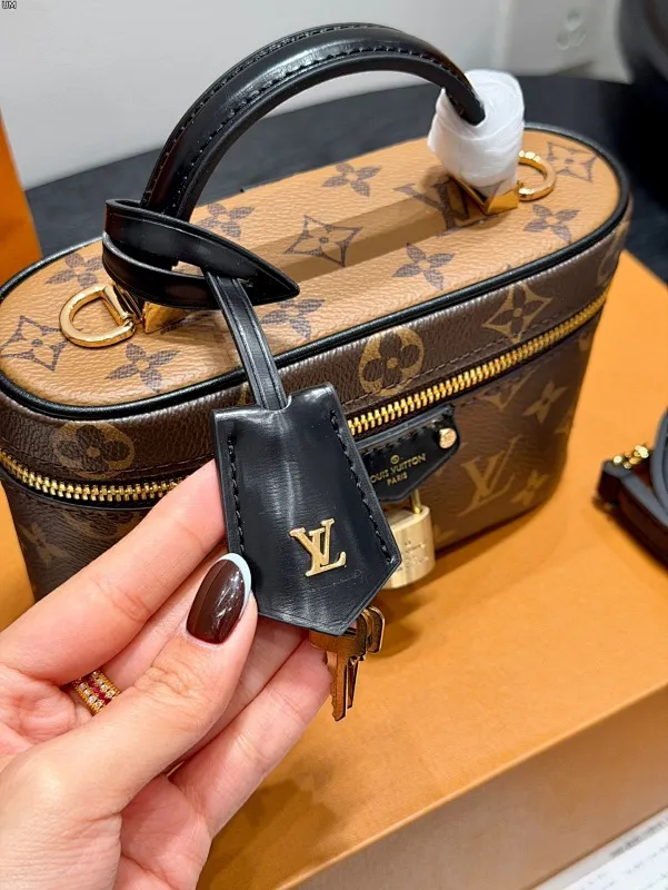 All Categories Official Website "Brand Women's Bags" Women's Bags 💙 LV 2025 New LV Crossbody Bag