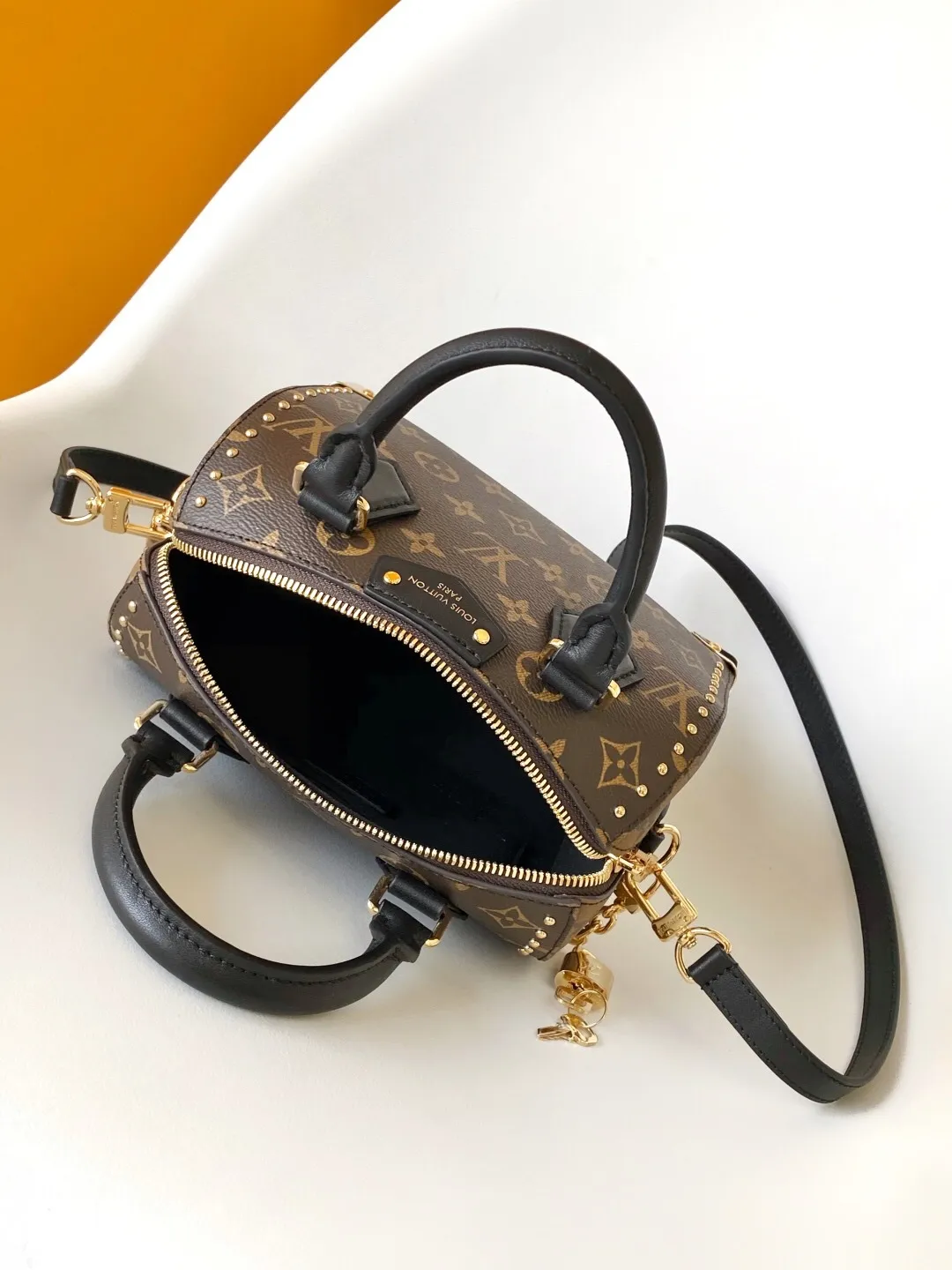 All Categories Official Website "Brand Women's Bags" Women's Bags 💙 LV 2025 New LV Crossbody Bag