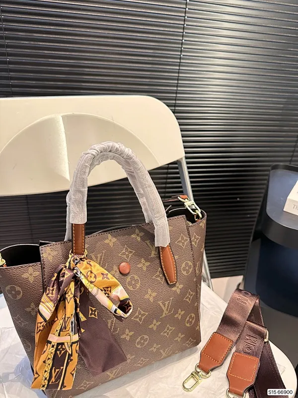 All Categories Official Website "Brand Women's Bags" Women's Bags 💙 LV 2024 New LV Crossbody Bag