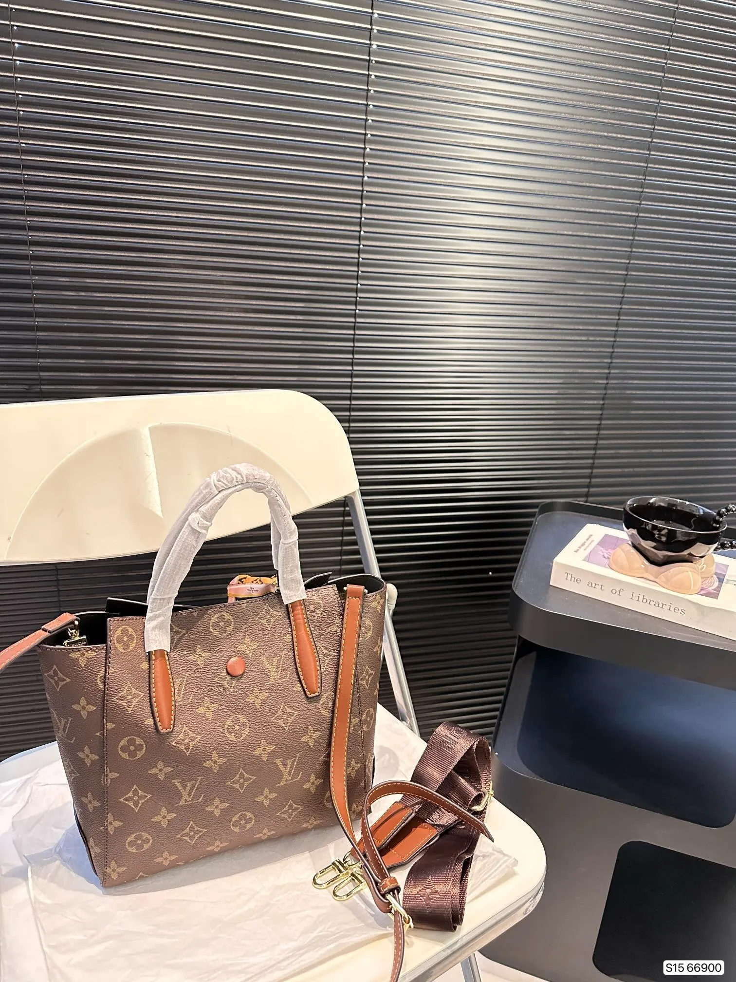 All Categories Official Website "Brand Women's Bags" Women's Bags 💙 LV 2024 New LV Crossbody Bag